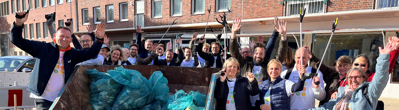 Grünenthal-Team im Einsatz beim Großreinemachen in den Straßen von Stolberg